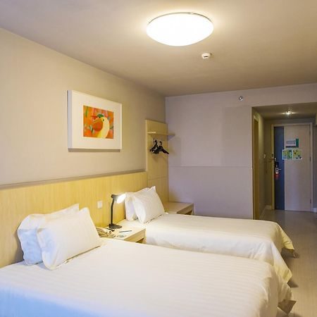Jinjiang Inn Kunshan Renming Road West Street Экстерьер фото
